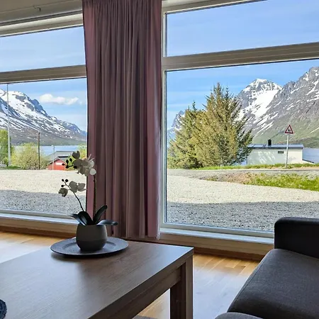 The House Of Aurora I Apartment *